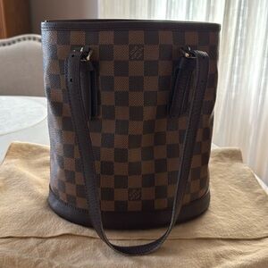 Louis Vuitton Marais Damier Ebene Bucket Bag
